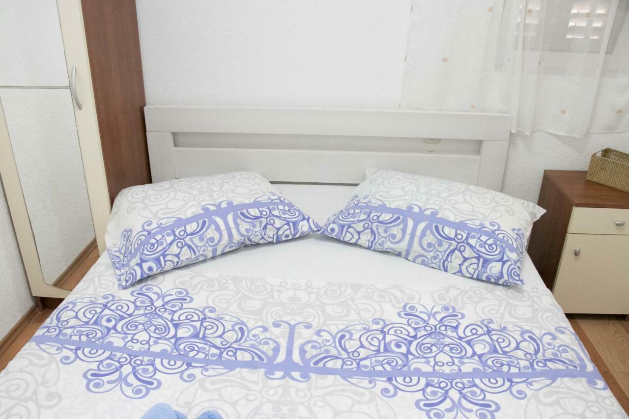 Apartment Lorena Sevid Luaran gambar
